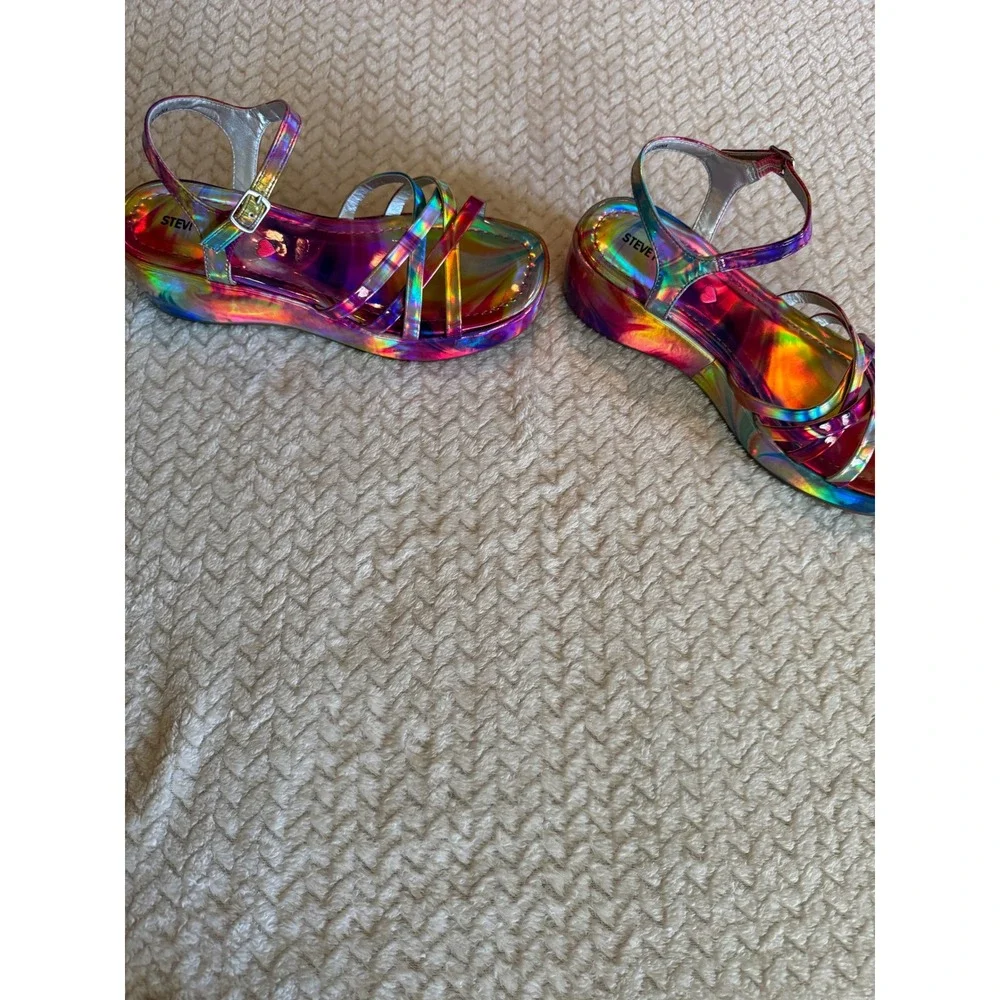 Steve Madden JORAZY Holographic Rainbow Platform Sandals Multi Strap Wedge 5